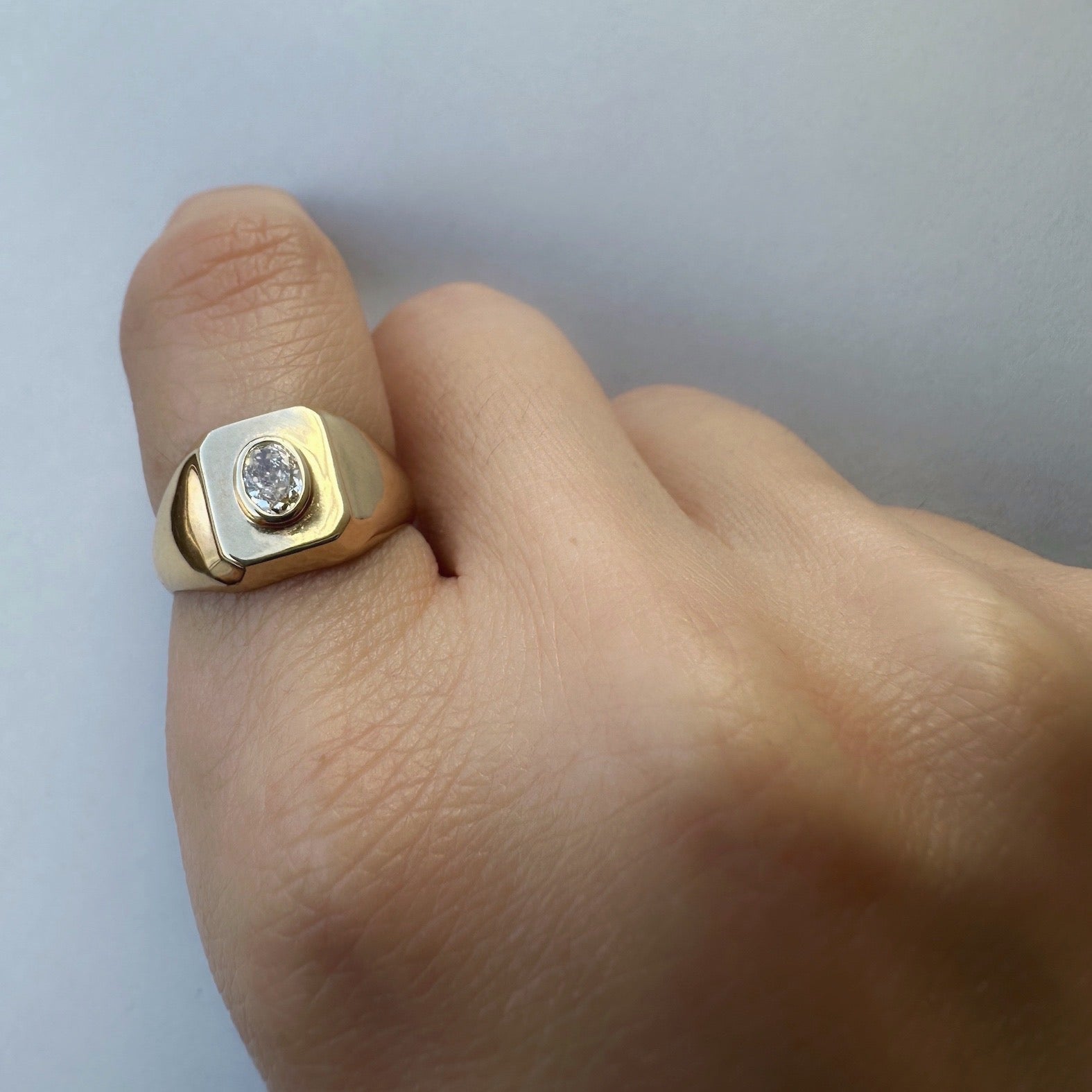 The Signet Ring | Oval