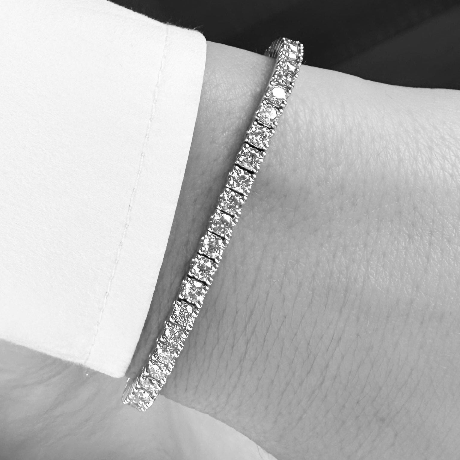 8 Points Tennis Bracelet