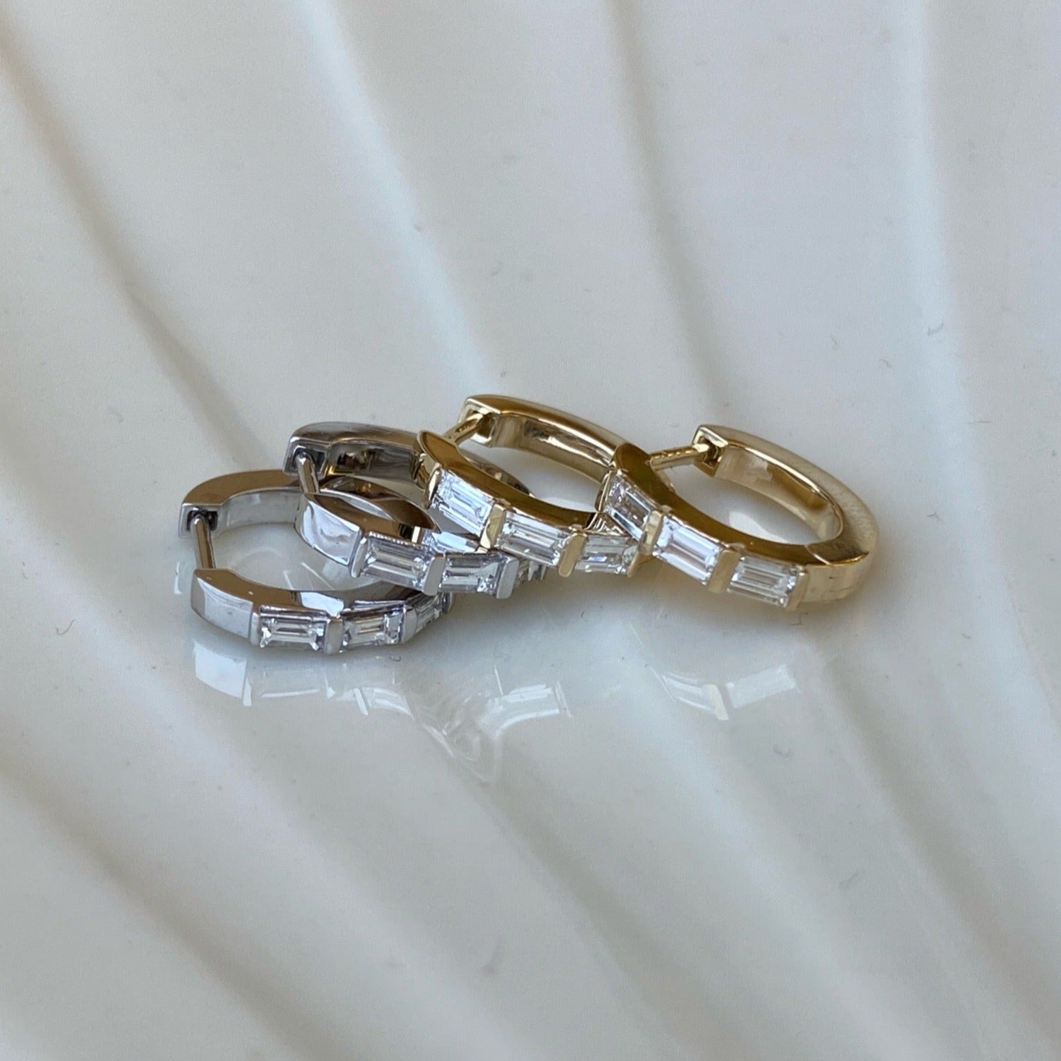 BREAKFAST CLUB Small Hoop Earrings