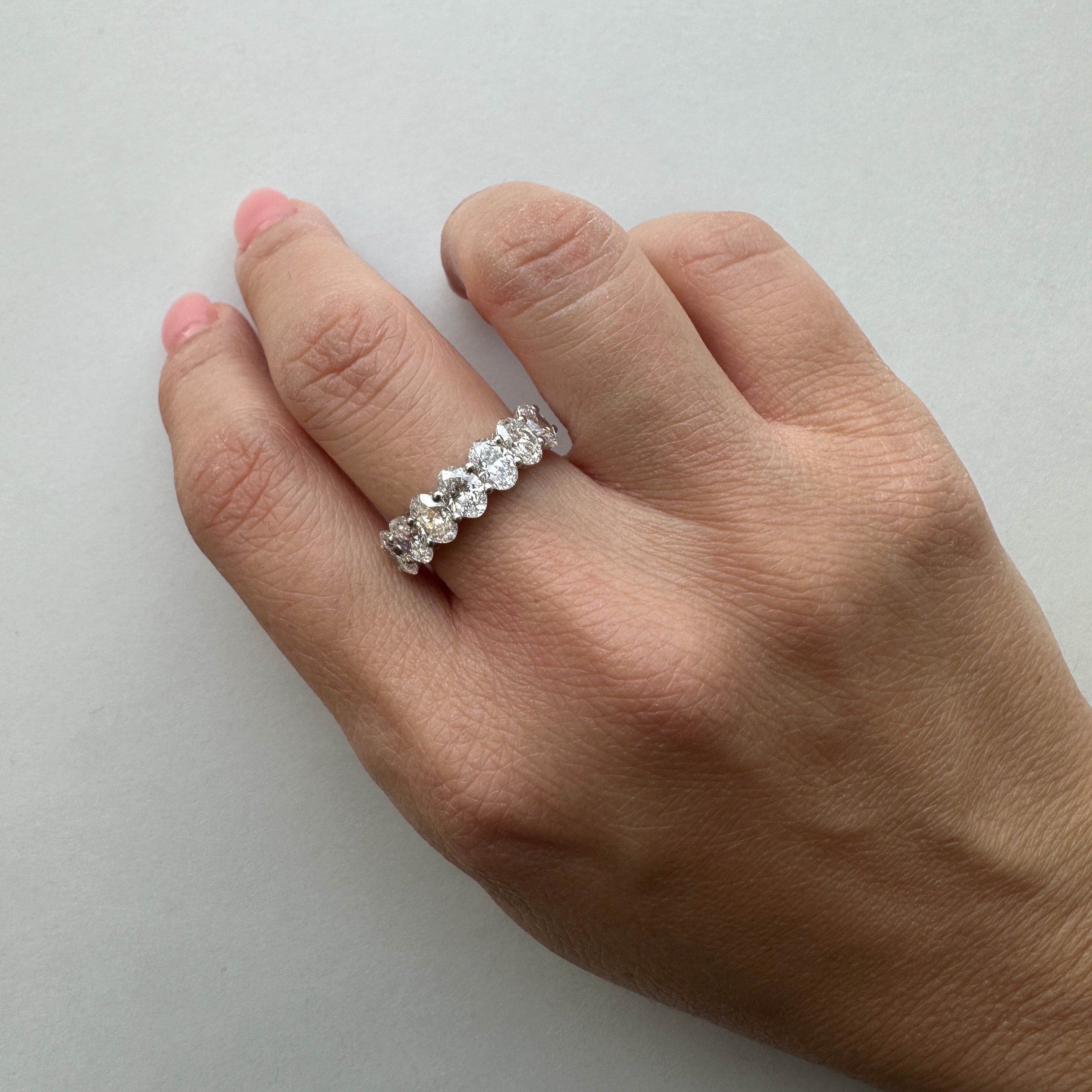 Seven Oval Cut Band | L