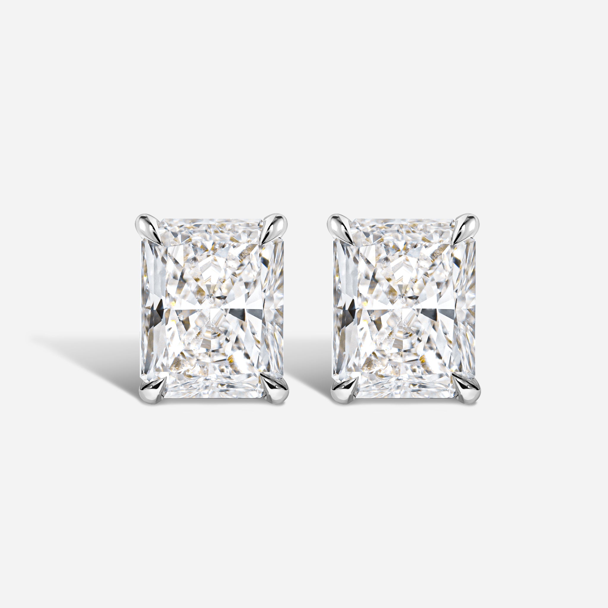 Radiant Studs | 0.70 CT