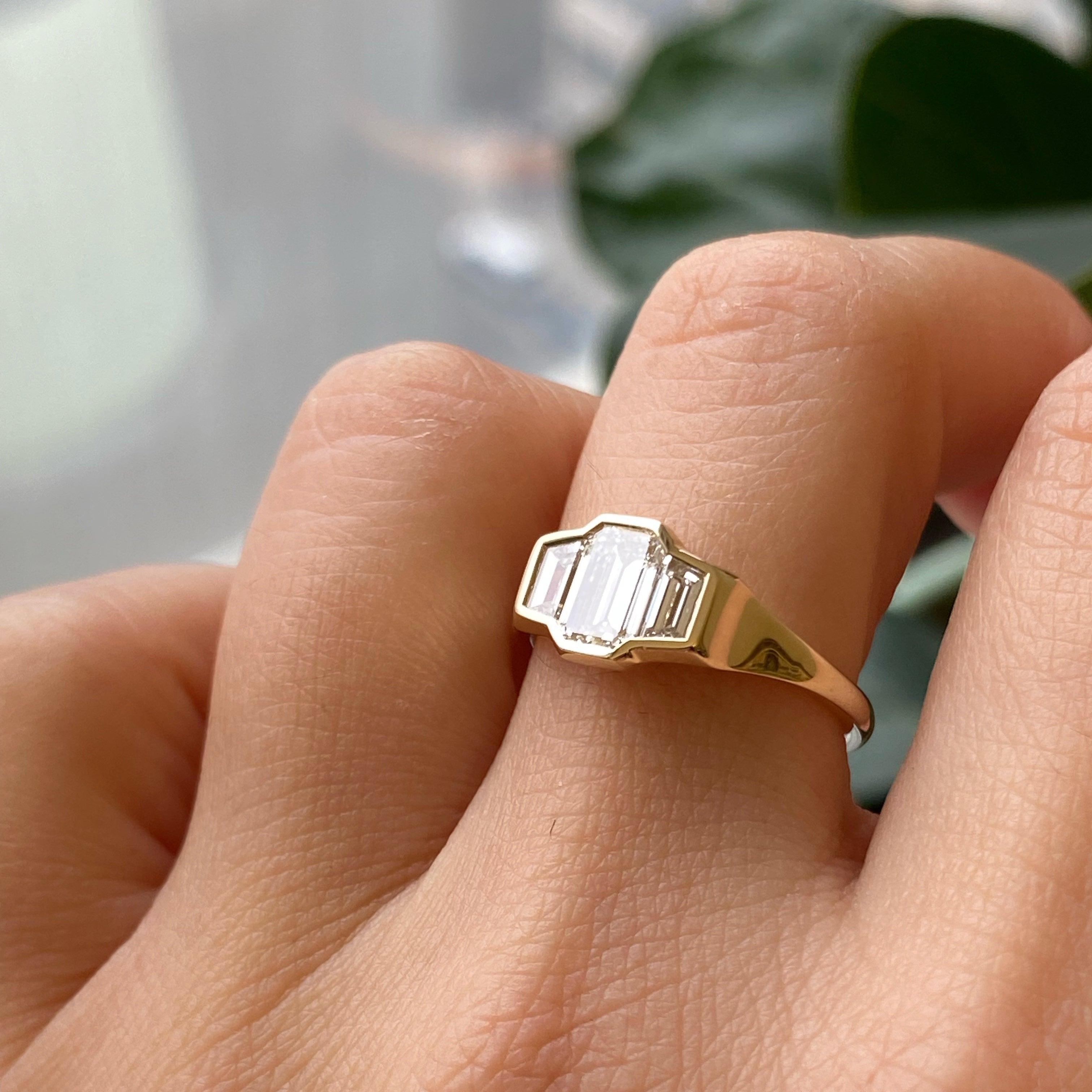 Emerald & Traps Bezel